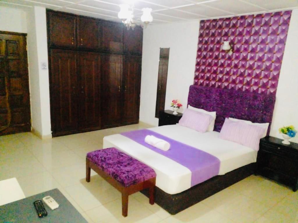 Zunox Guest House Фрітаун Екстер'єр фото