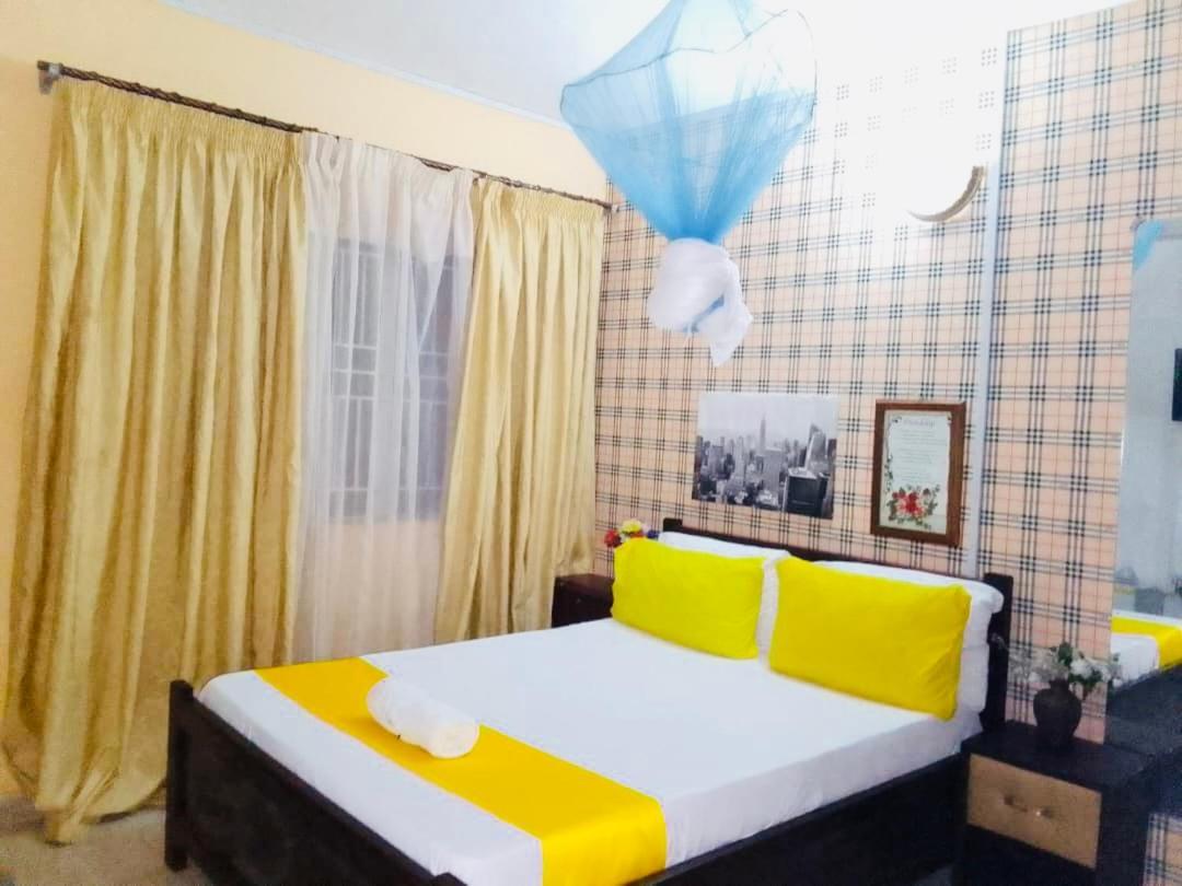Zunox Guest House Фрітаун Екстер'єр фото
