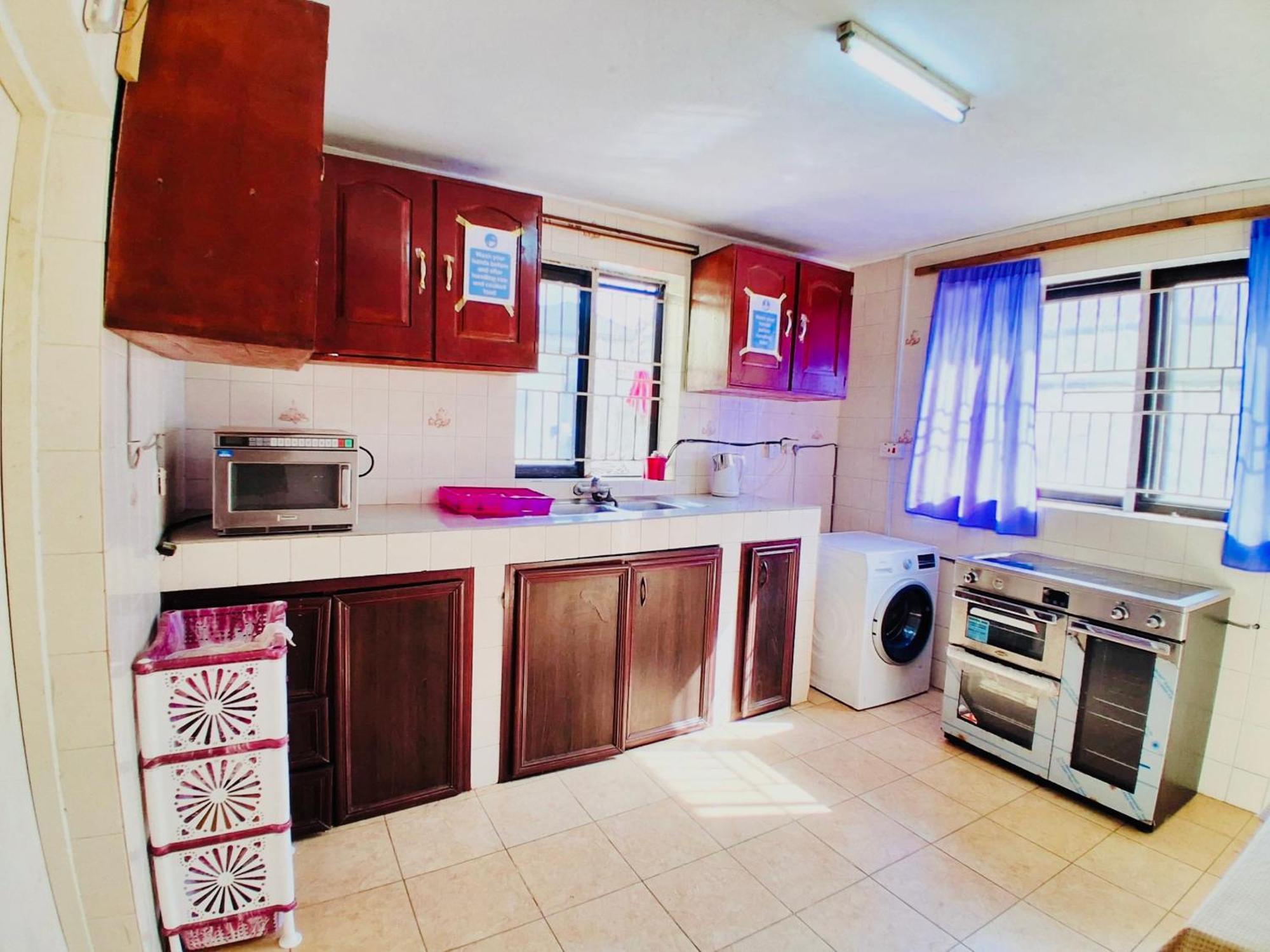 Zunox Guest House Фрітаун Екстер'єр фото
