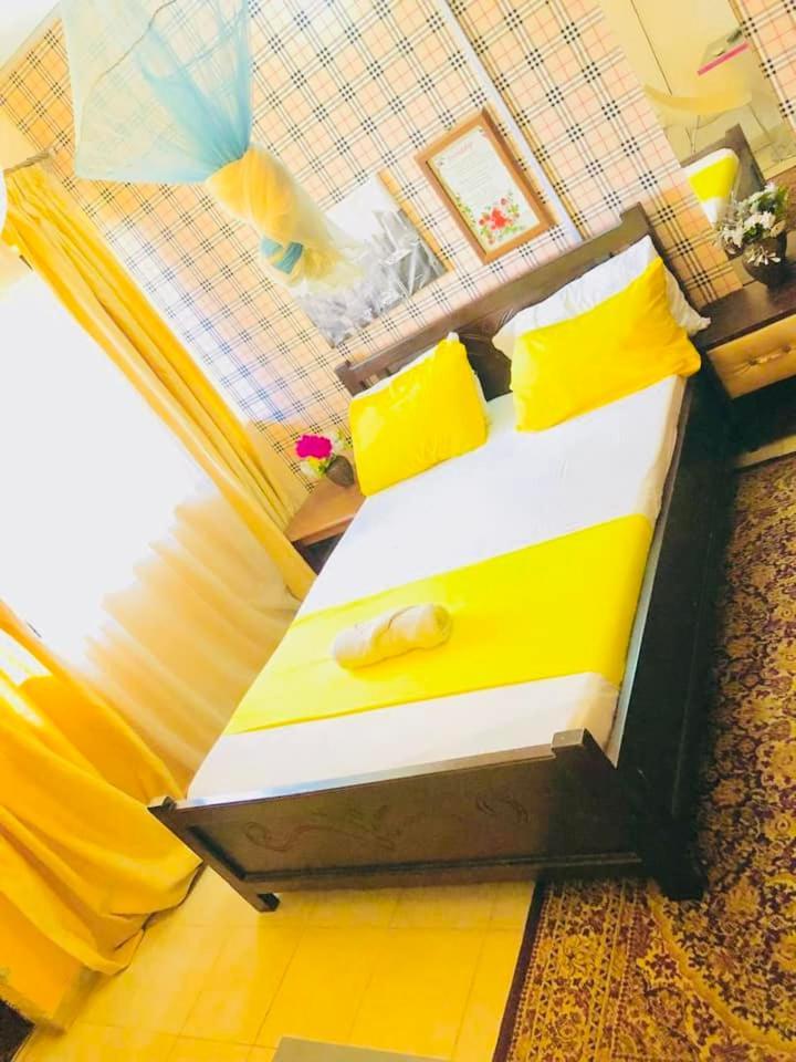 Zunox Guest House Фрітаун Екстер'єр фото