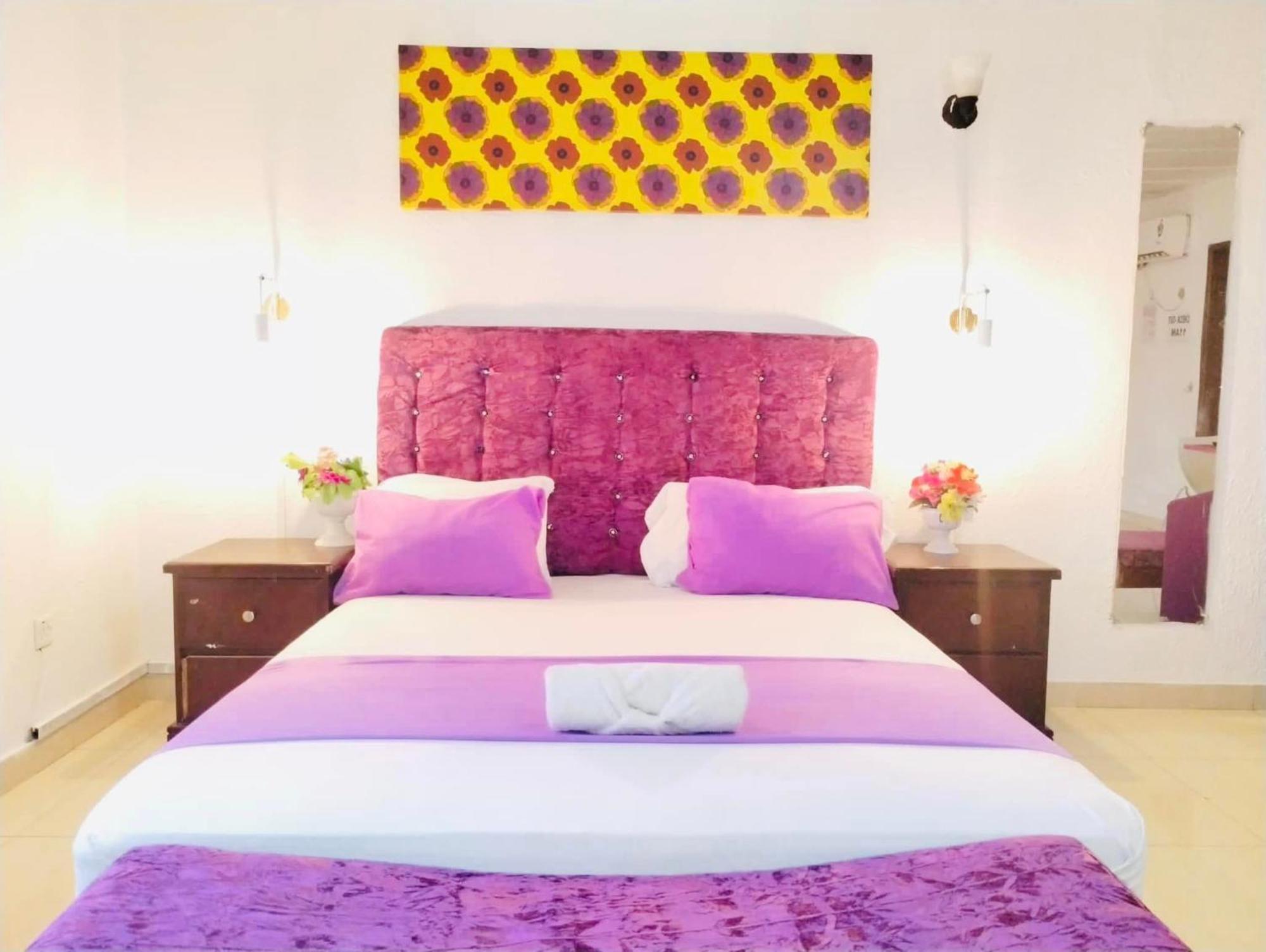 Zunox Guest House Фрітаун Екстер'єр фото